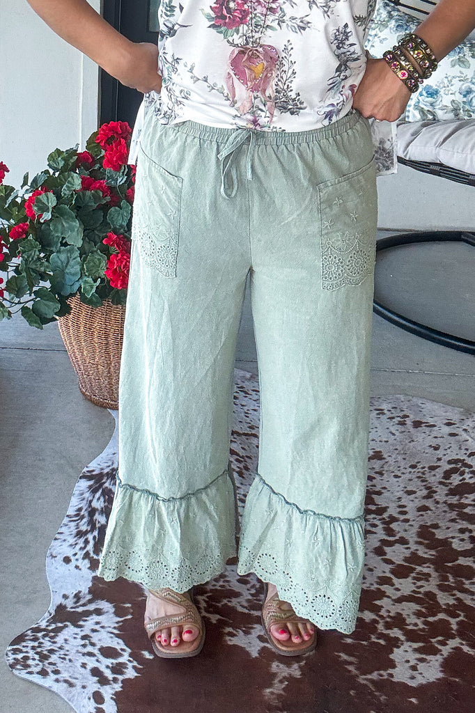 Relaxed To Roam Capris - 100% Cotton