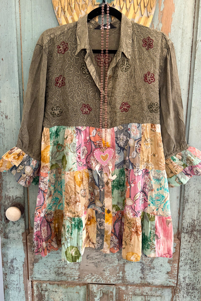 Getaway Garden Blouse - Gravel .