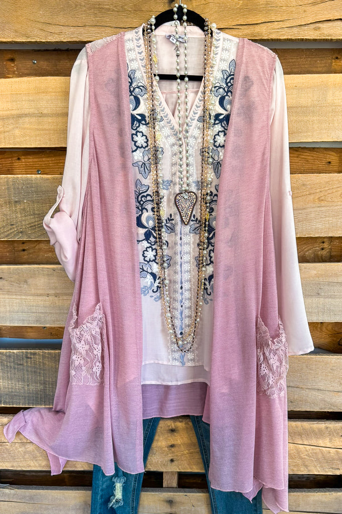 Thinking Twice Vest - Mauve