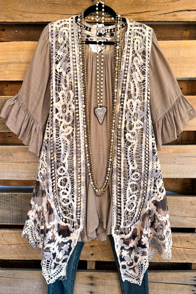 AHB EXCLUSIVE: Dream Weaver Vest- Bg/Leo