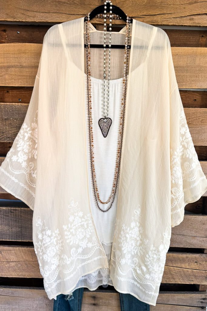 Floral Vine Oversized Kimono - Cream