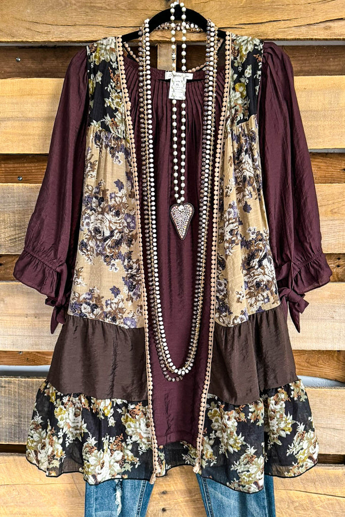 Generating Greatness Vest - Black-Brown