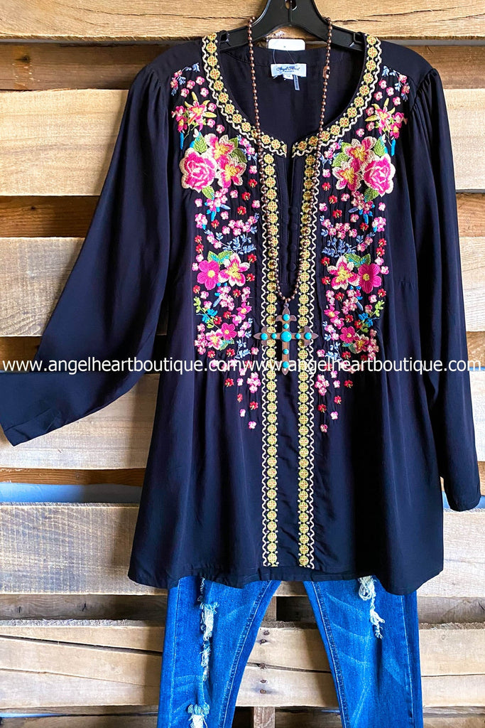 AHB EXCLUSIVE: I Like Me Better Top - Black