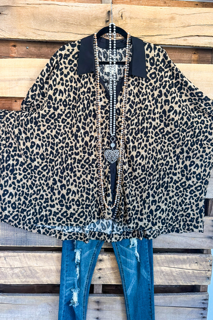 No Doubt About It Top - Latte Leopard