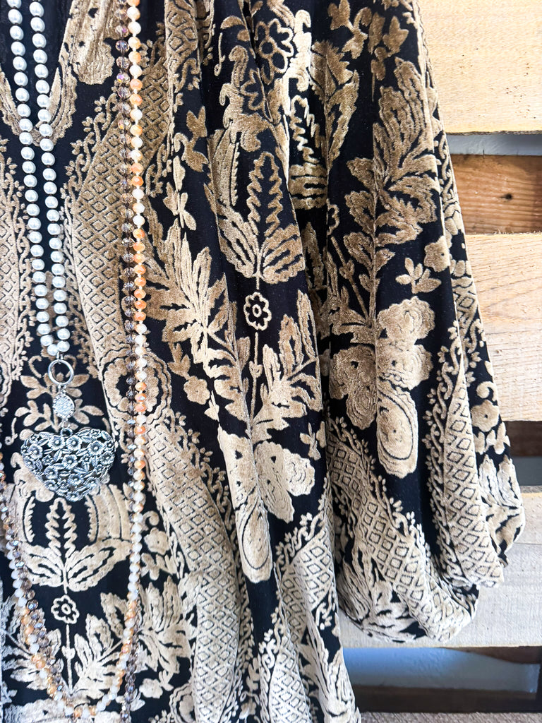 Remembering The Details Blouse - Black