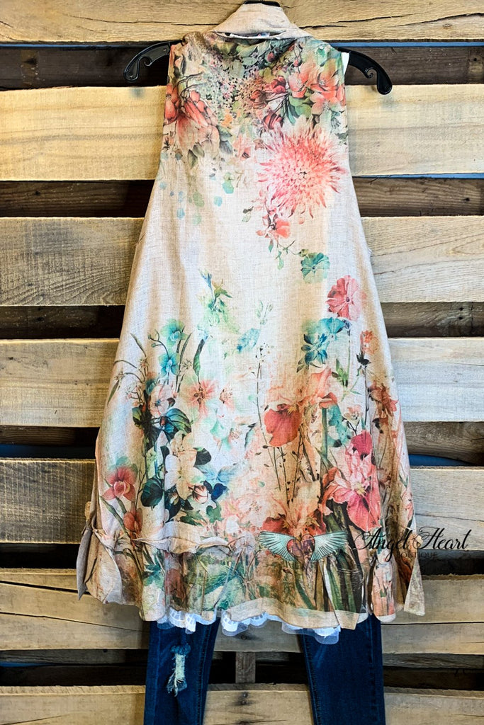 AHB EXCLUSIVE: Counting The Stars Vest - Taupe/Rose.