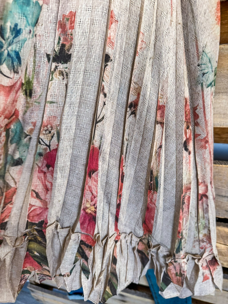 AHB EXCLUSIVE: Counting The Stars Vest - Taupe/Rose.