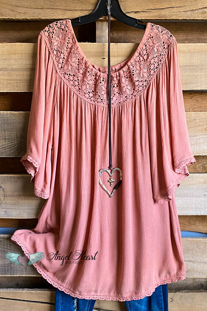 AHB EXCLUSIVE: Feeling Free Tunic - Mauve