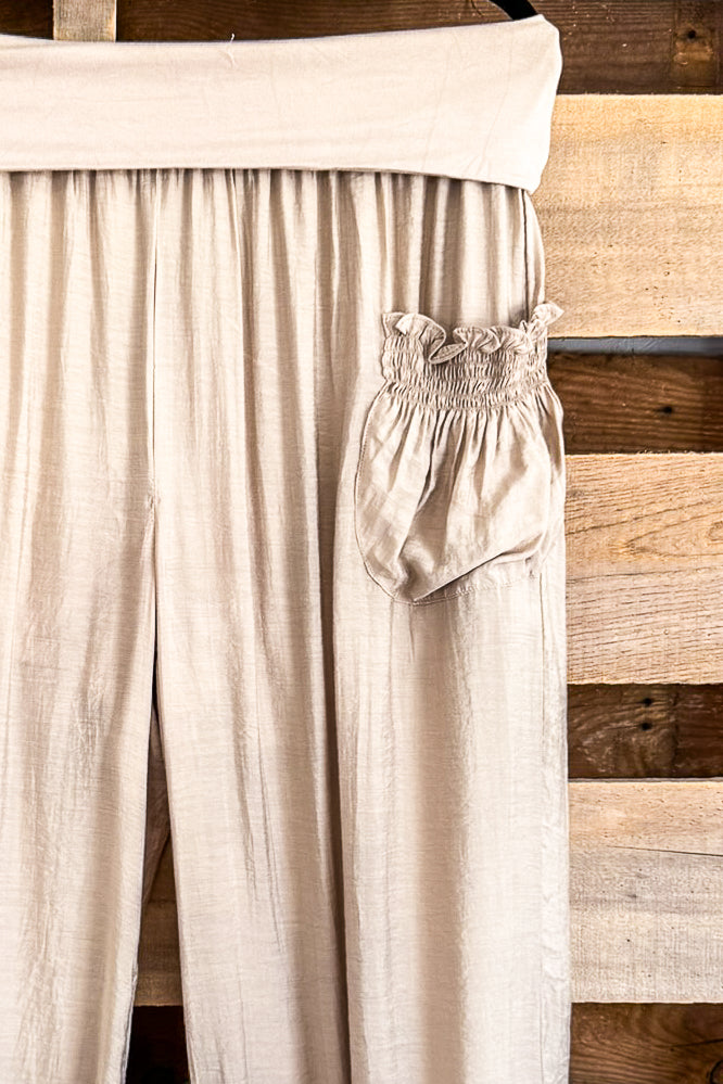 Ruffled Comfort Capris - Mocha