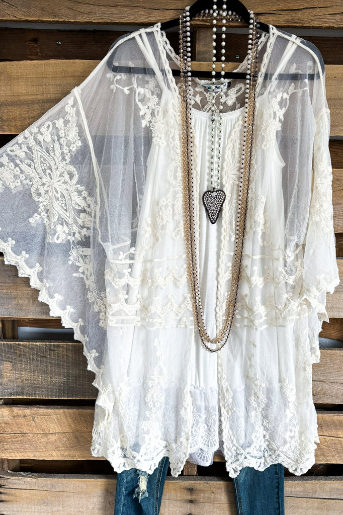 AHB EXCLUSIVE: Finding Perfection Kimono - Natural