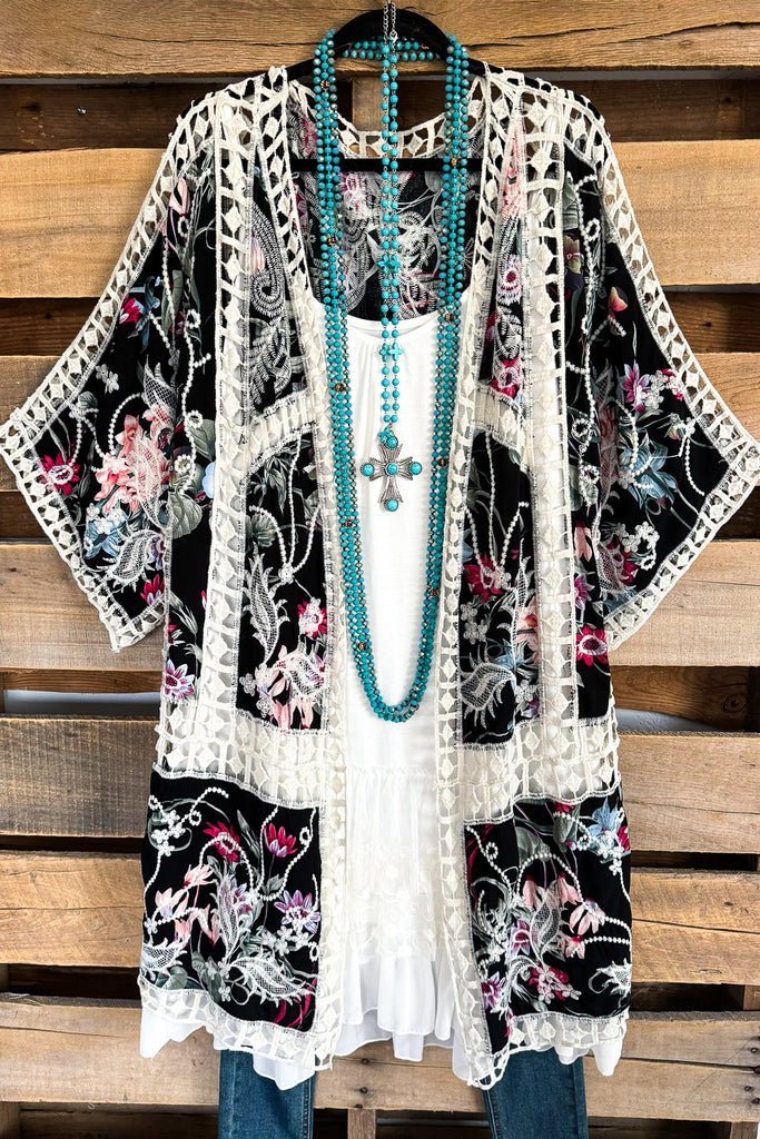 Future Days Kimono - Black LIMITED QUANTITIES