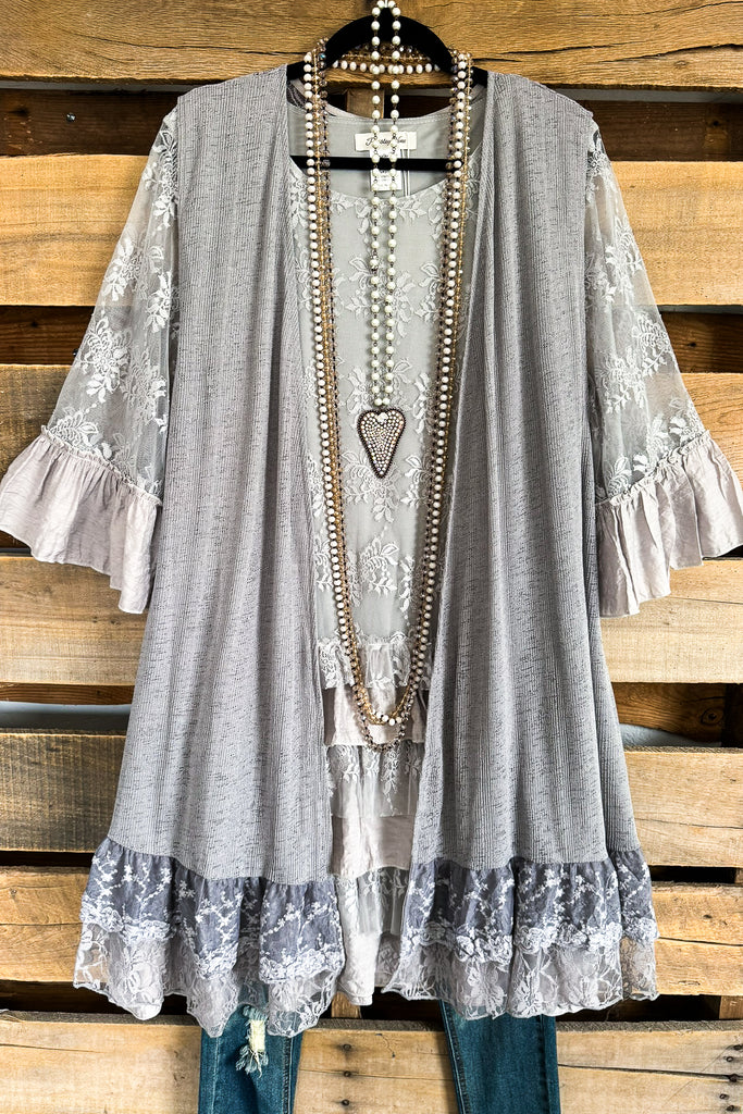 AHB EXCLUSIVE: Willow Delight Vest - Light Gray
