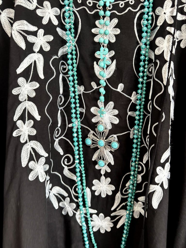 AHB EXCLUSIVE: A Walk Downtown Blouse - Black - 100% COTTON