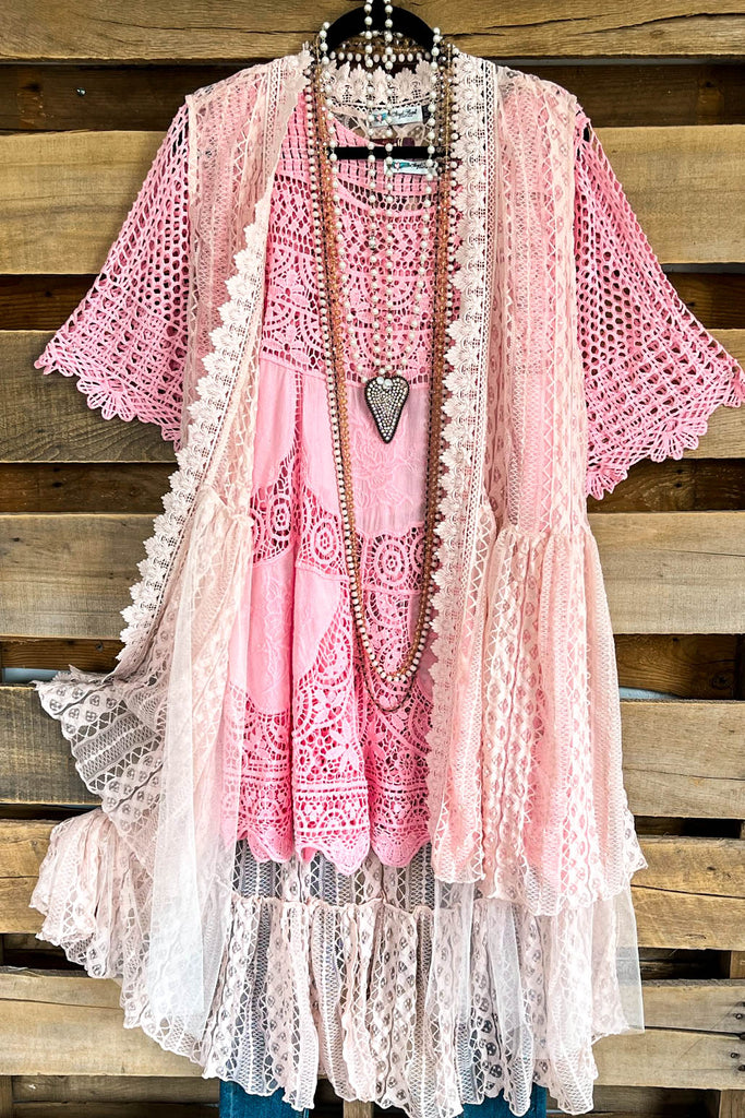 AHB EXCLUSIVE: Brighten My Day Vest - Mauve