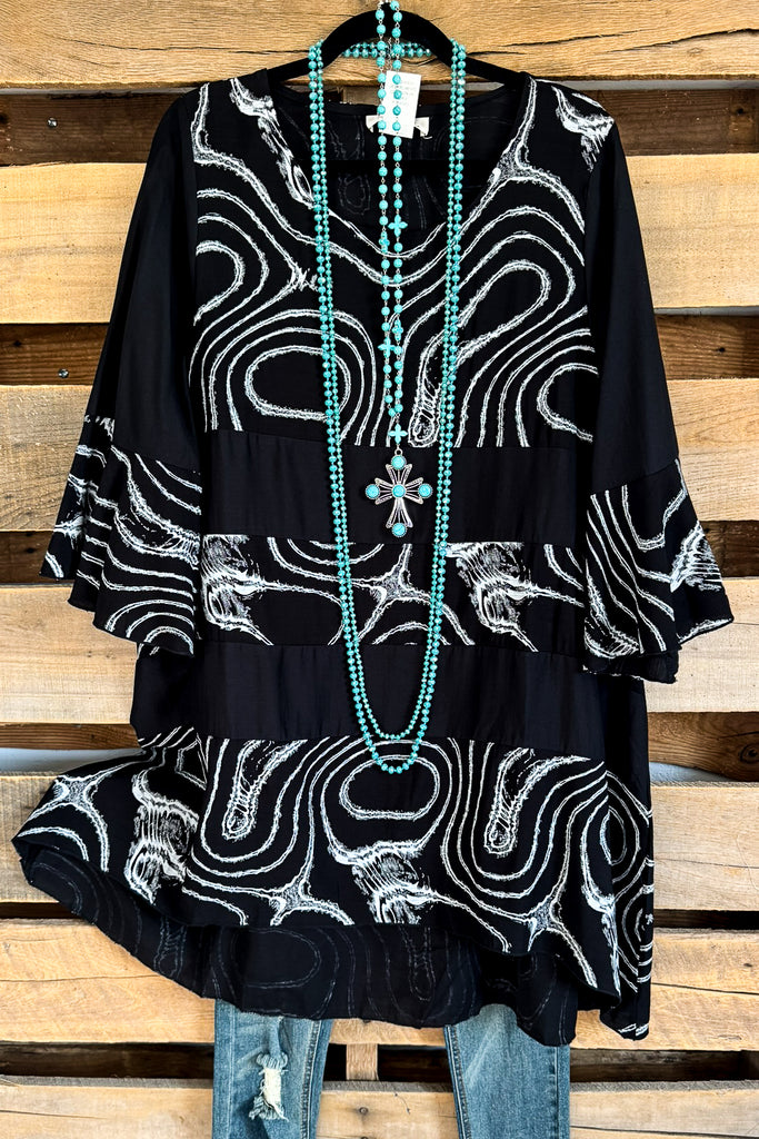 Timeless Dreams Tunic - Black