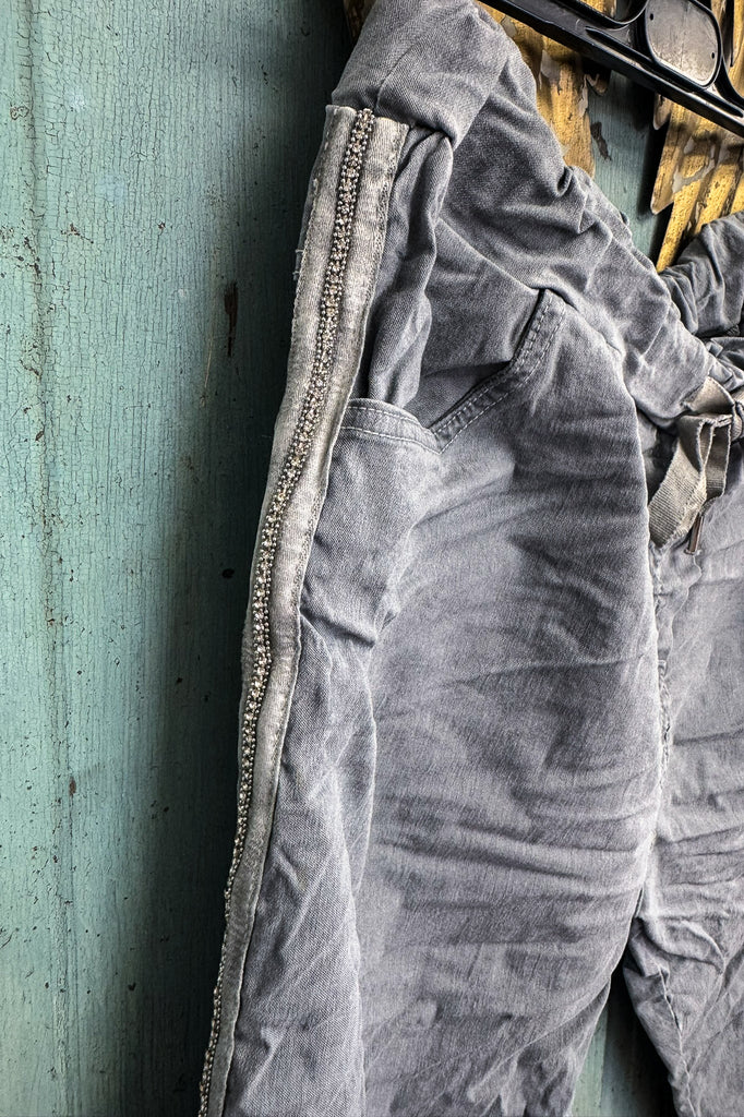 Made in Italy Scrunchy Rhinestone Stretch Floral Jogger Pants – Ultra Comfortable Plus Size - Silver (Size 14 to 24)