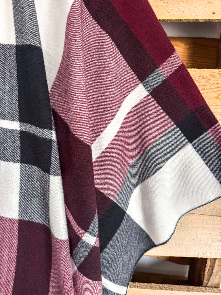 Promised Charm Poncho - Red