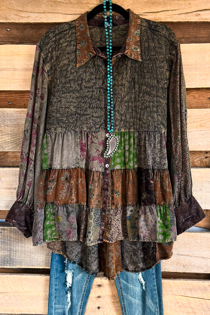 Capturing The View Blouse - Amber