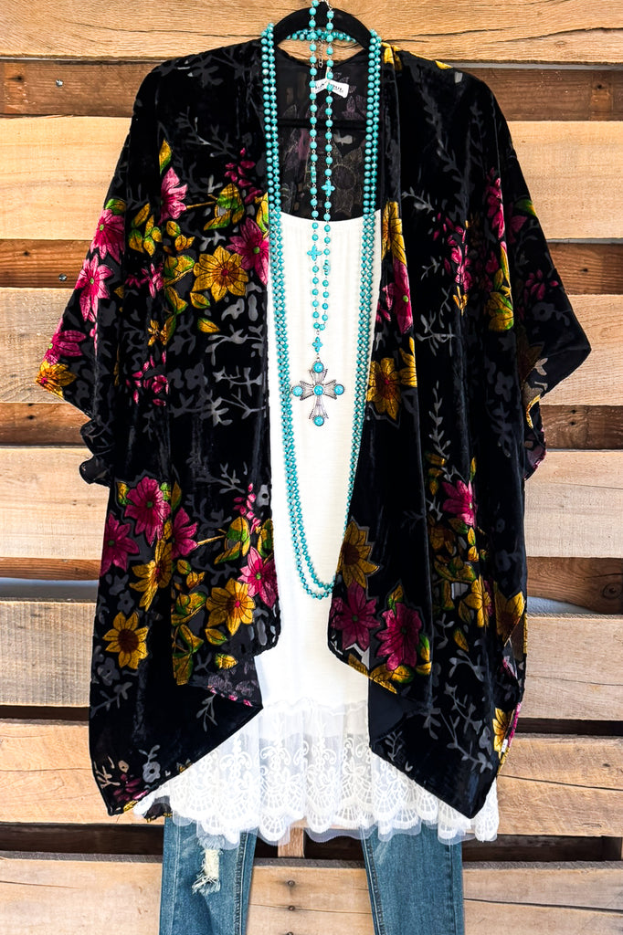 Just Enjoy It Burnout Velvet Kimono - Black