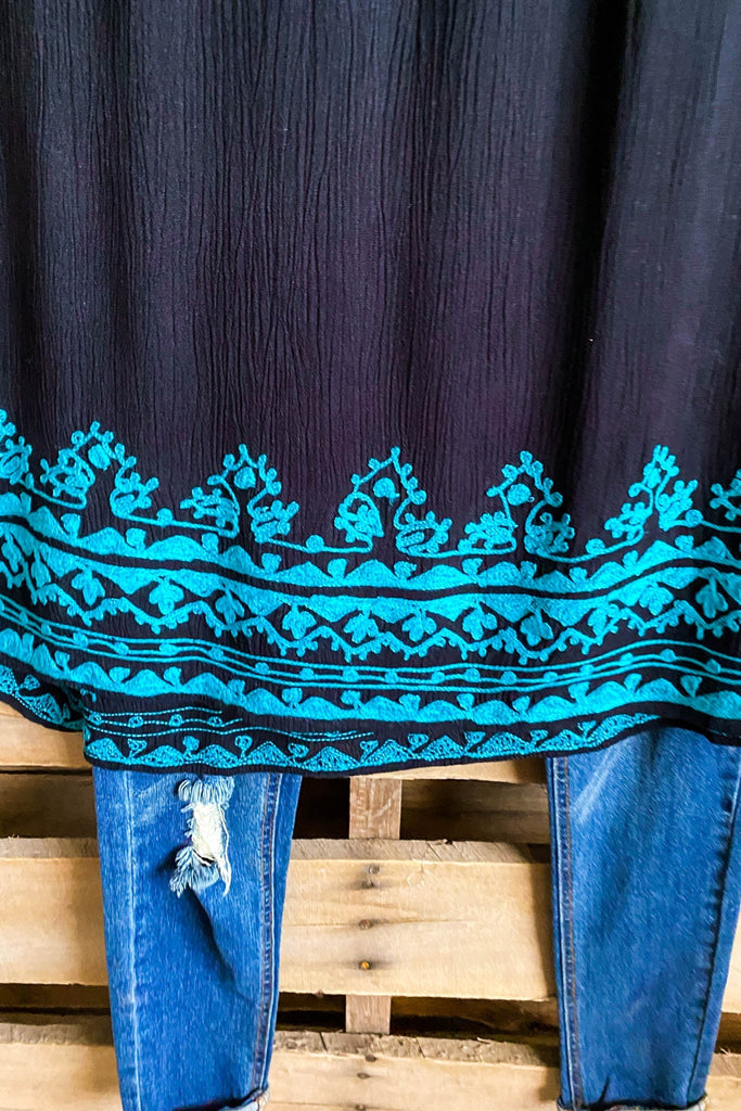 AHB EXCLUSIVE: Beautiful Reflections Tunic - Black/Turq - SALE