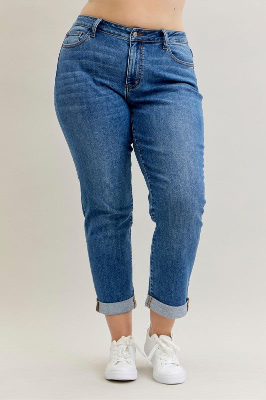 JUDY BLUE: Classic Cuffed Boyfriend Jeans - Mid Rise