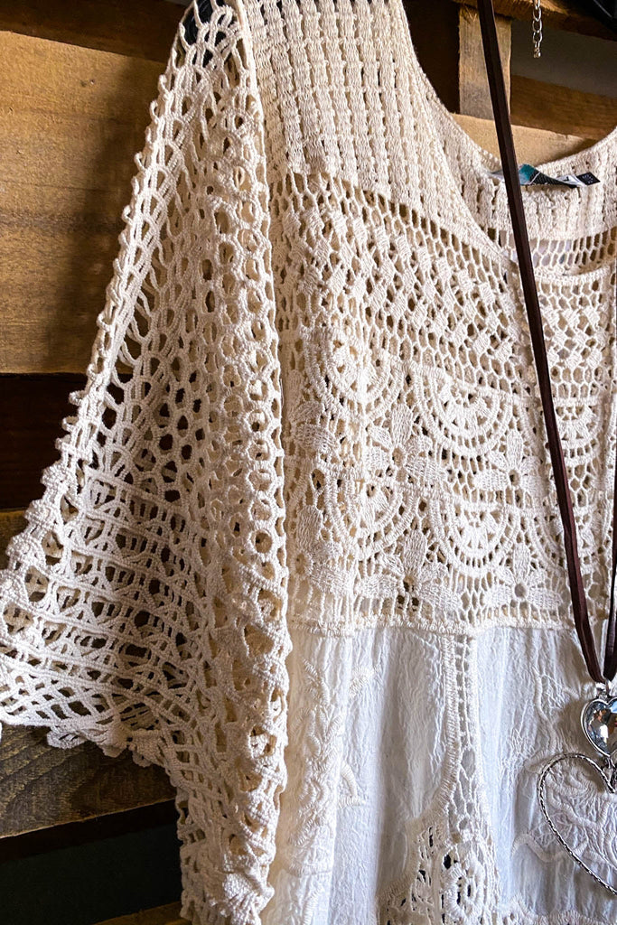 AHB EXCLUSIVE: Delightful Details Top - Natural - 100%  COTTON
