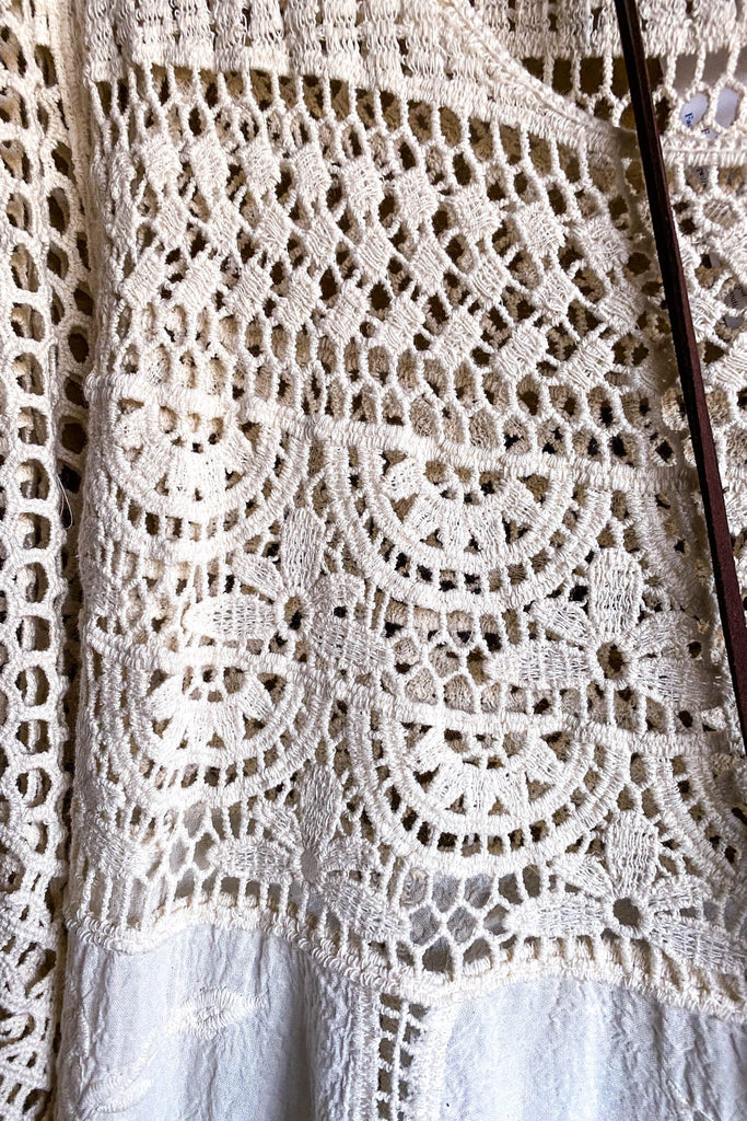 AHB EXCLUSIVE: Delightful Details Top - Natural - 100%  COTTON