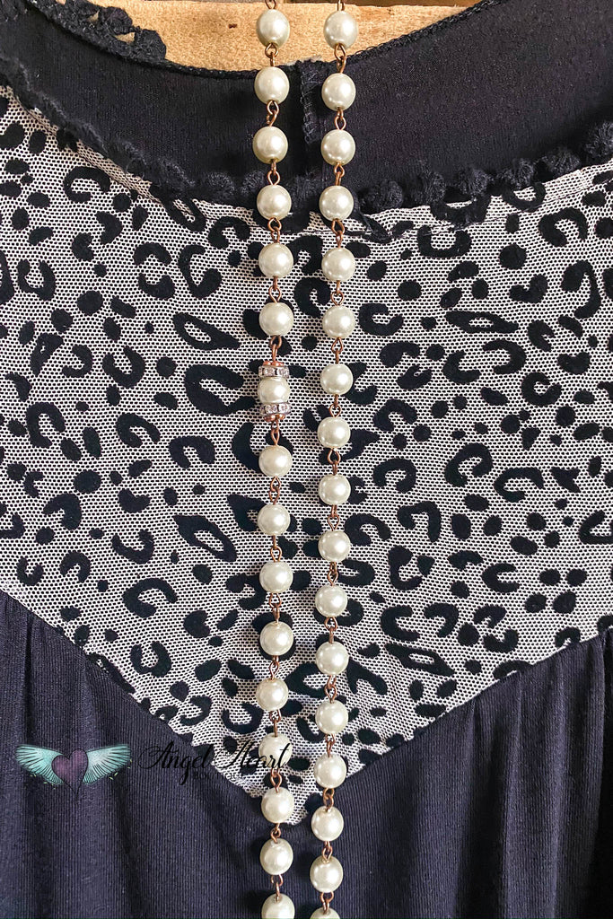 Beyond Happiness Top - Ivory On Black - SALE (SIZE 6