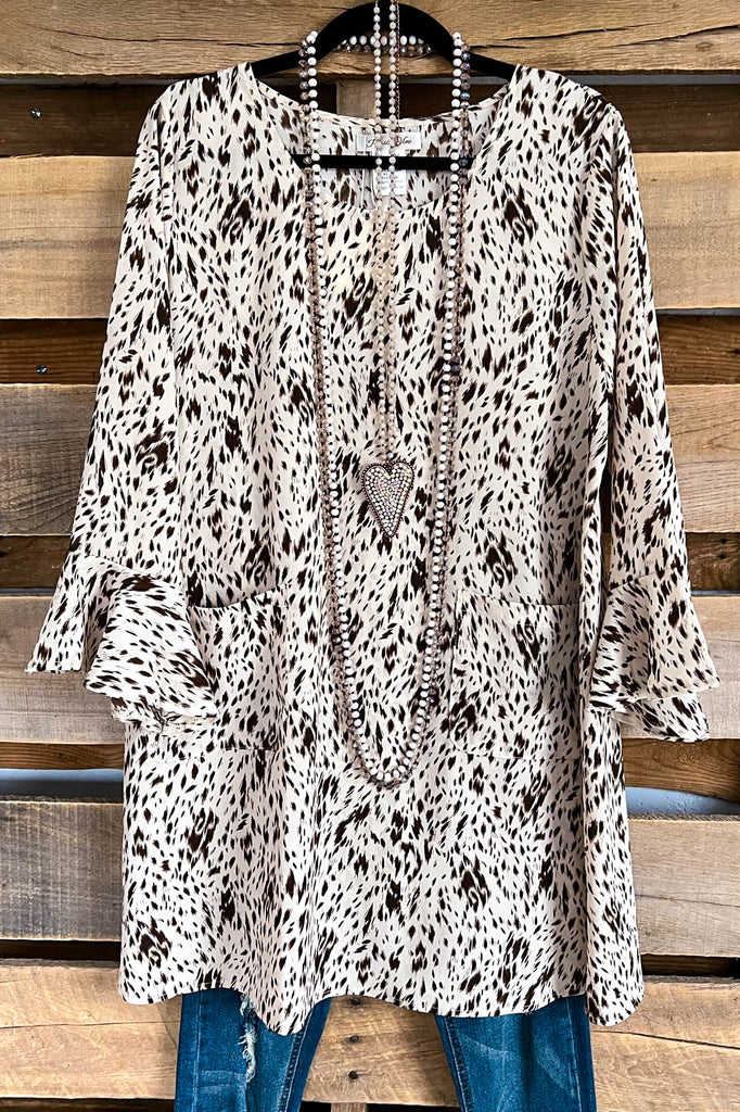 Persuade Me Now Tunic - Beige