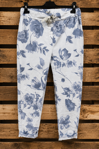 Queen Of The Coop - 100% Cotton