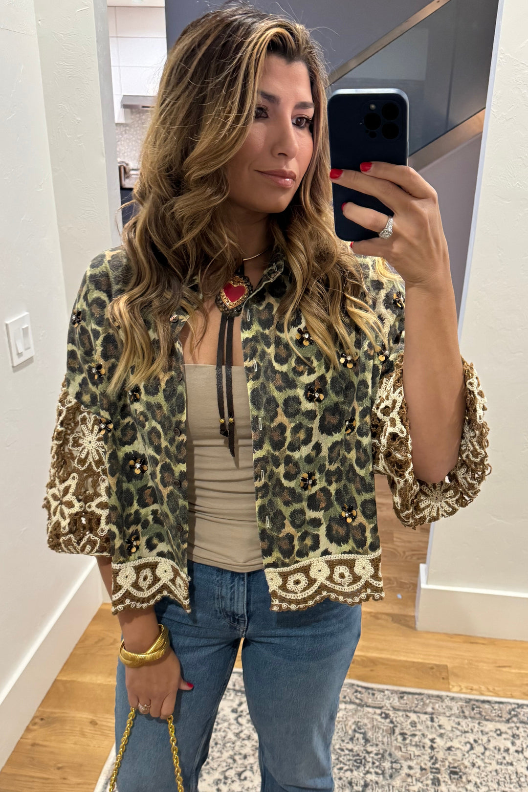Bee Wild And Free Jacket - Leo - 100% COTTON