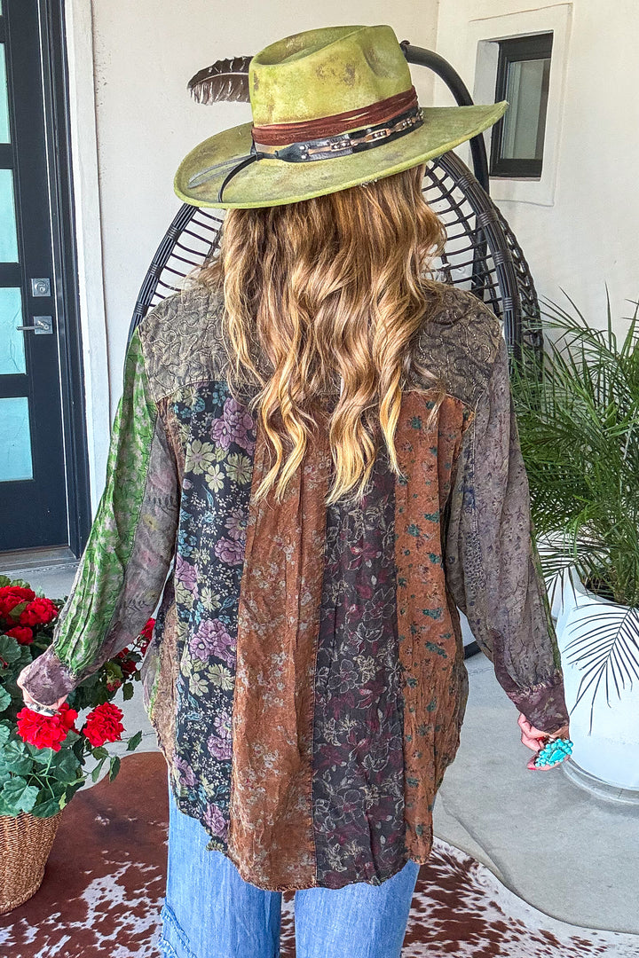 Capturing The View Blouse - Amber