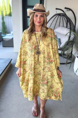 AHB EXCLUSIVE: Brighten My Day Vest - Ivory/Yellow.