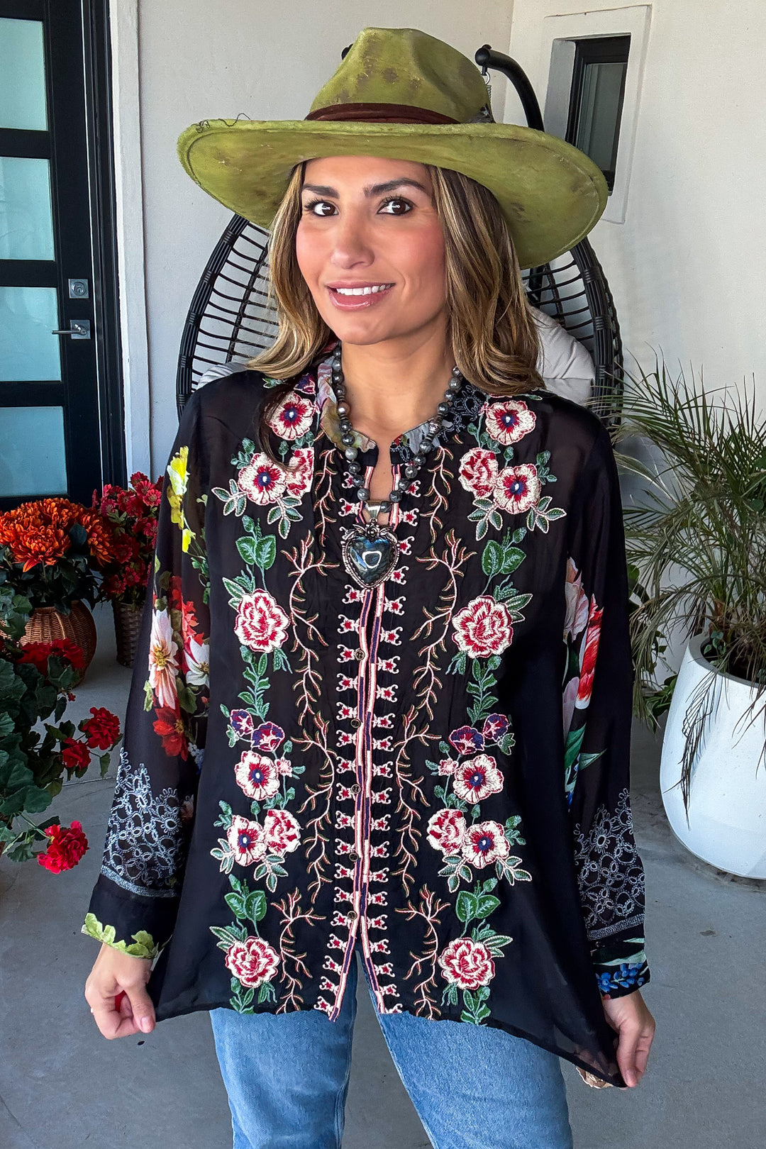 Meadow Dreaming Top - Black