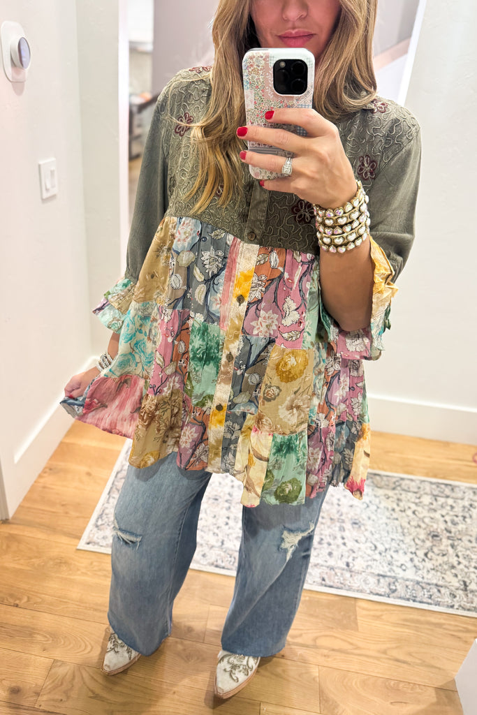 Getaway Garden Blouse - Gravel .