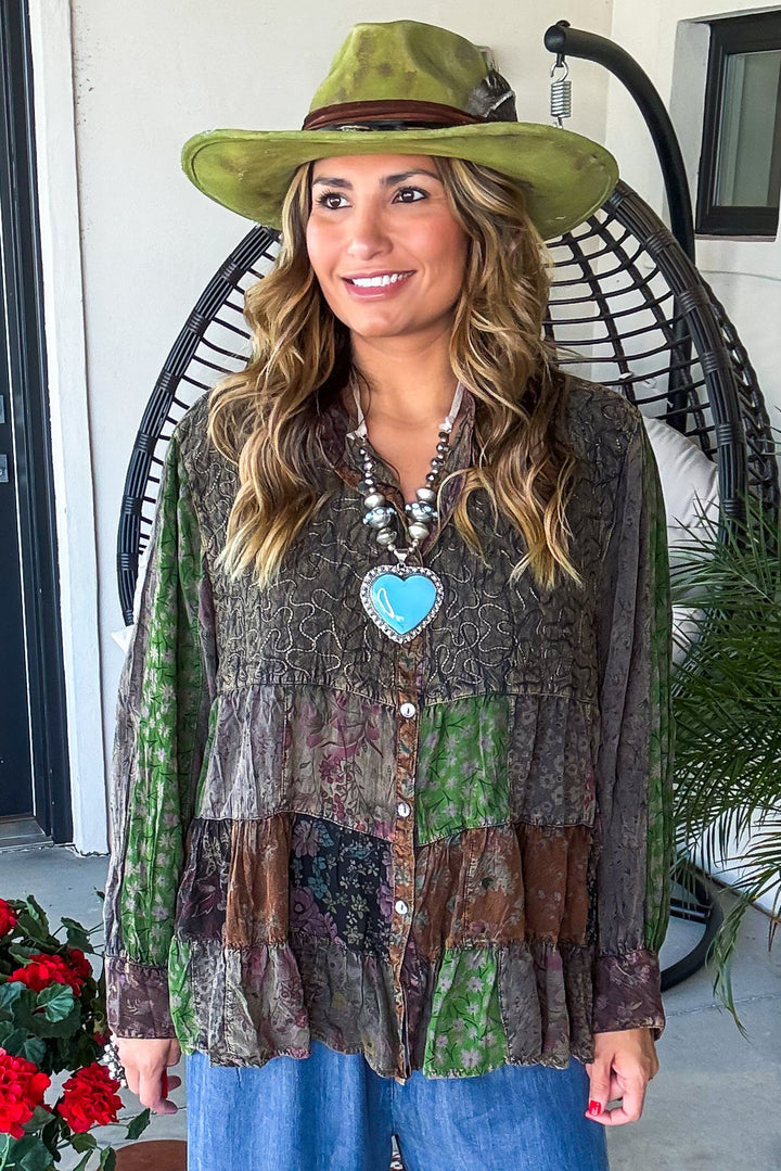 Capturing The View Blouse - Amber