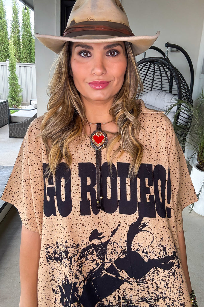 Go Rodeo Front Horseshoe Back Oversized Top Linen Feel - 100% Cotton