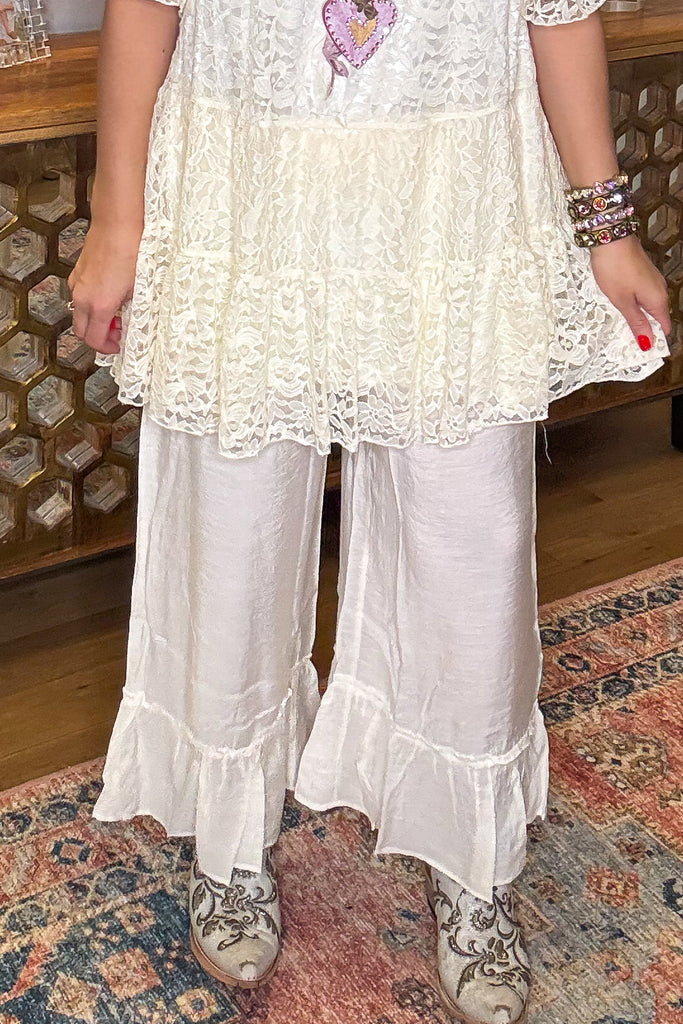 Ruffled Comfort Capris - Beige