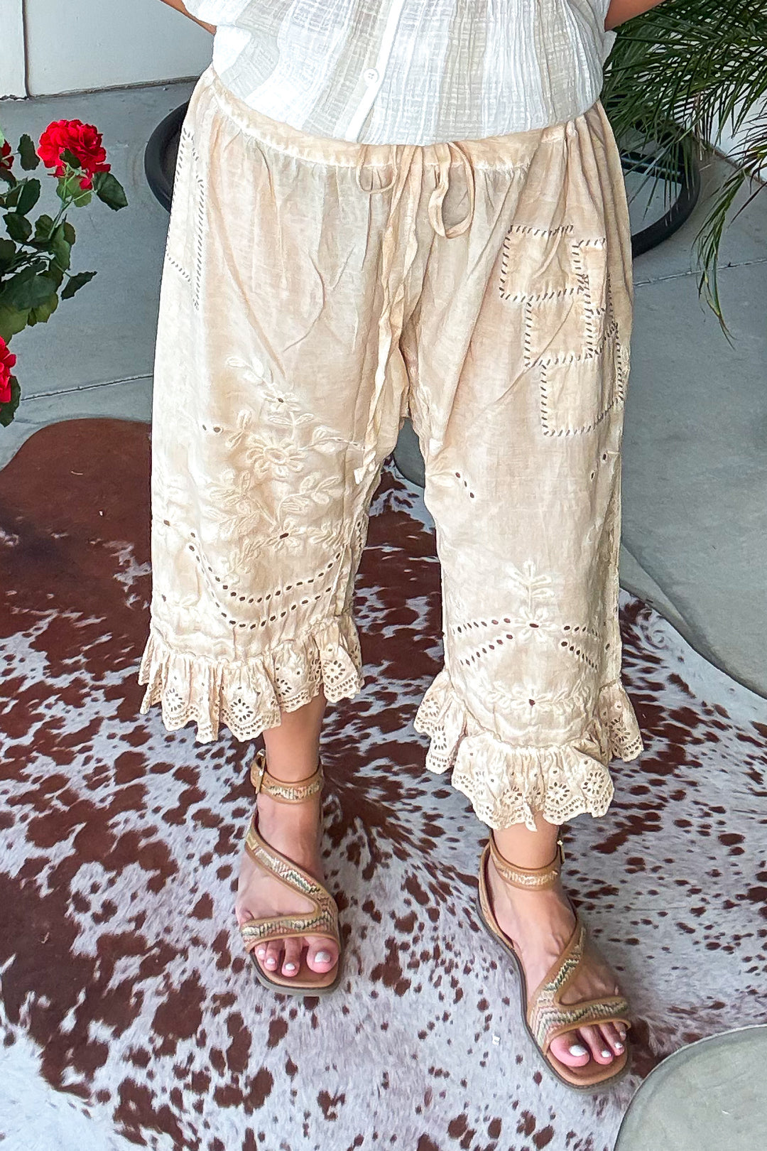 Eyelet Bloomers - Oatmeal