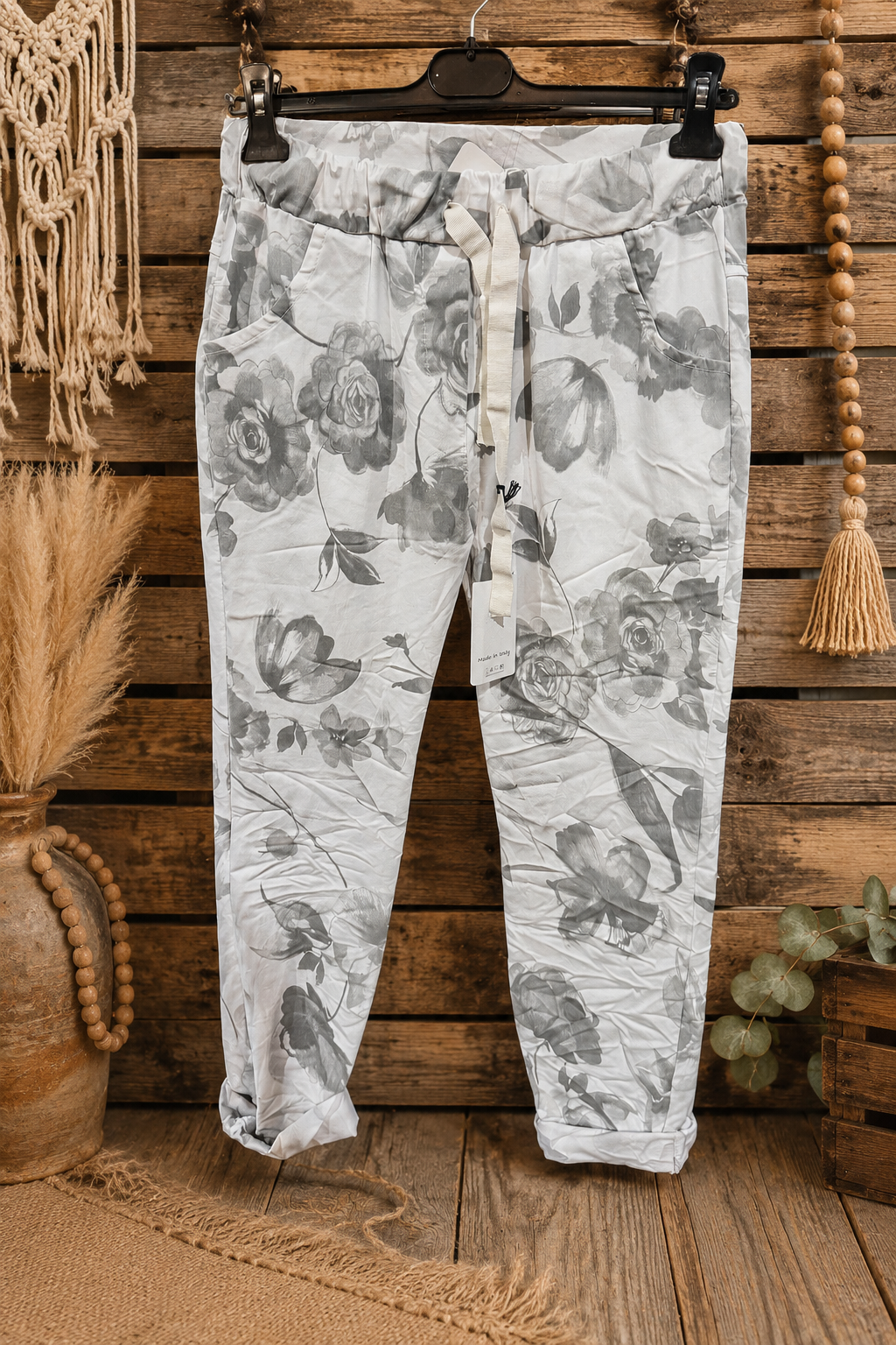Made in Italy Scrunchy Stretch Floral Jogger Pants – Ultra Comfortable - Floral Beige