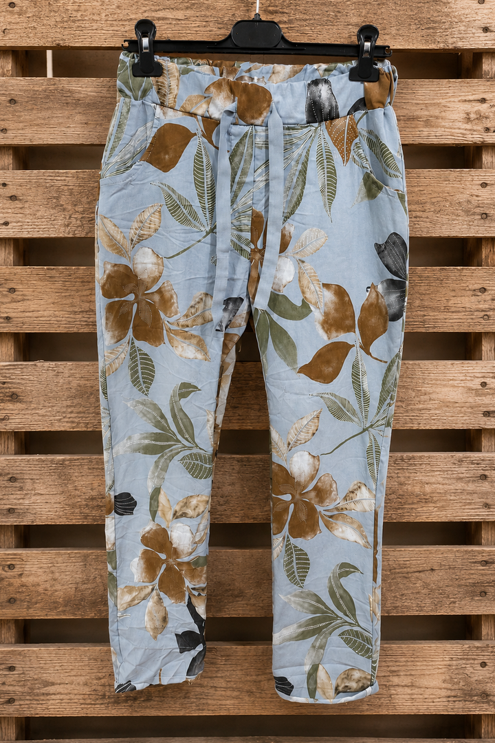 Made in Italy Scrunchy Stretch Floral Jogger Pants – Ultra Comfortable One Size &amp; Plus -Blue