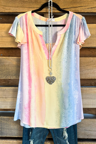 Pretty As a Picture Tunic - Gray