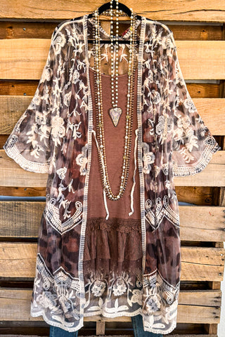 Unpredictable Truth Vest - Mocha