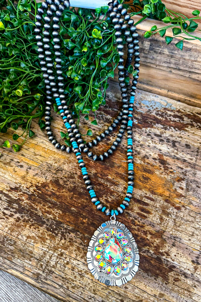 Special Treatment Layered Necklace - Sliver