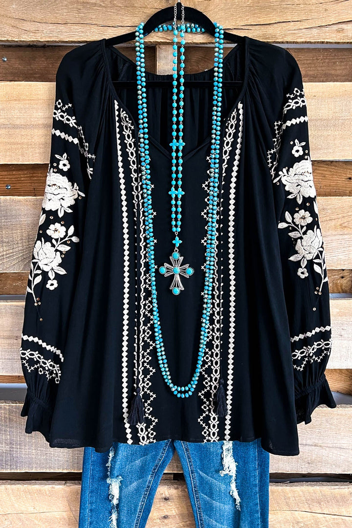 AHB EXCLUSIVE: Sentimental Touch Blouse - Black Taupe