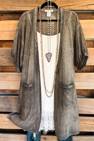 AHB EXCLUSIVE: Brighten My Day Vest - Lavender