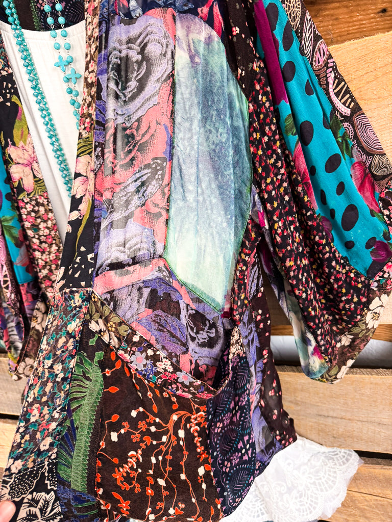 Playful Aesthetic Kimono - Florals