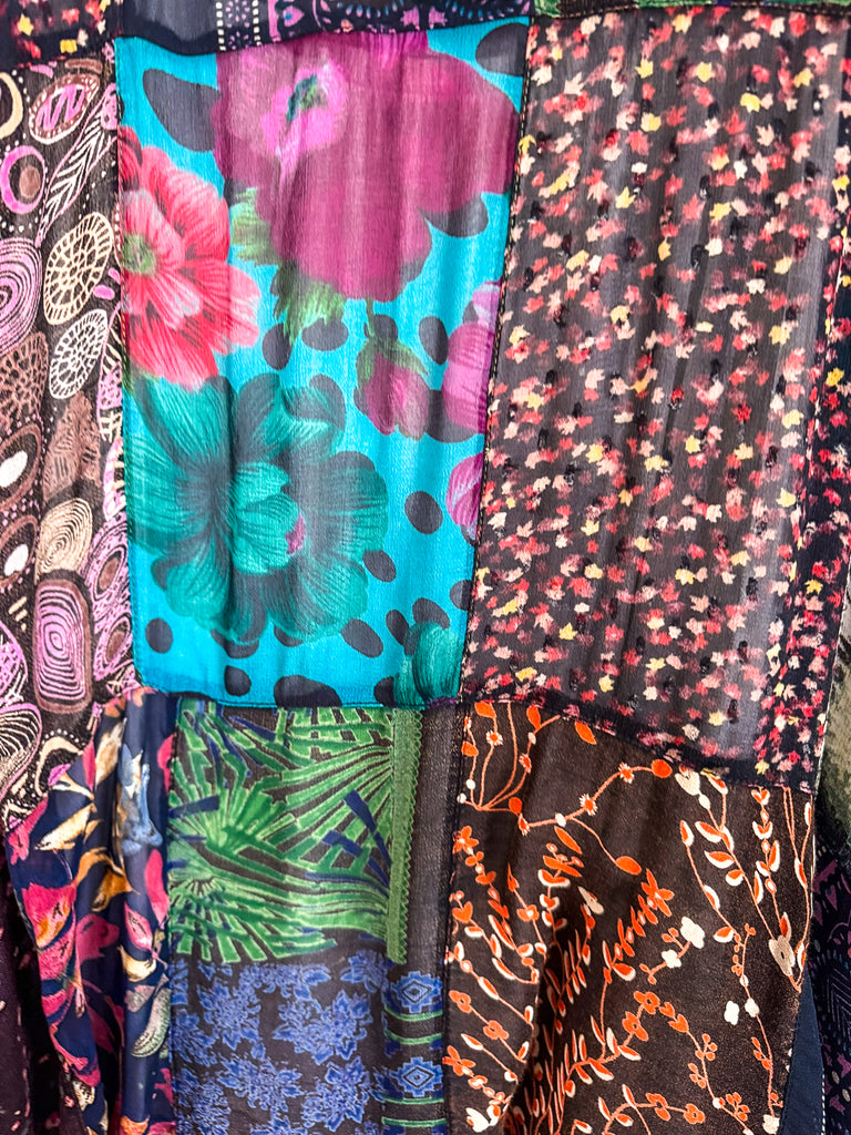 Playful Aesthetic Kimono - Florals