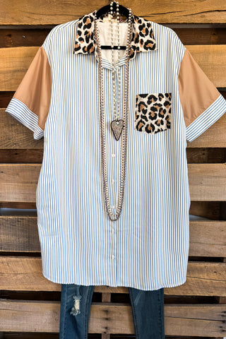 Carry On Eyelet Top - Mocha