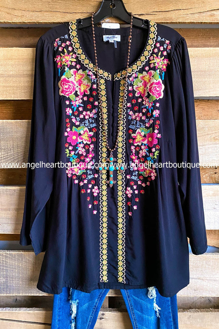 AHB EXCLUSIVE: I Like Me Better Top - Black - SALE